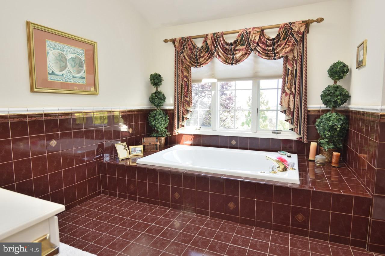 3201 Regency Drive Sinking Spring, PA 19608 - Photo 43 of 55
