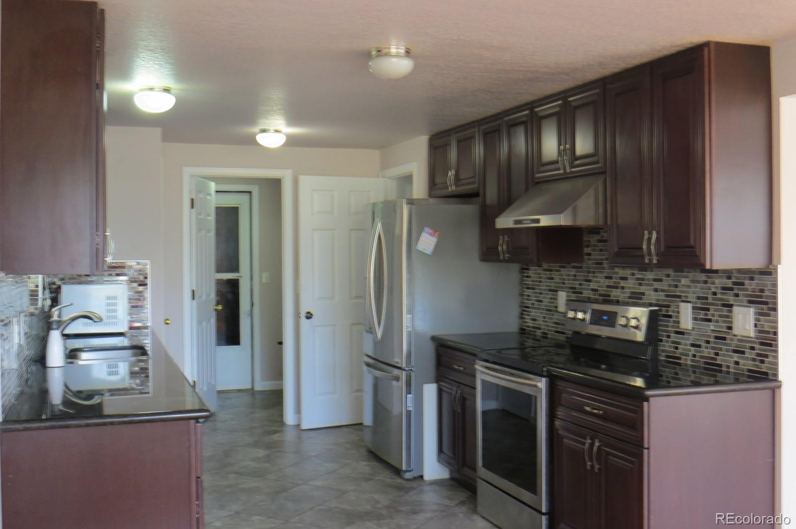 8053 Decatur Street Westminster, CO 80031 - Photo 5 of 17 Gallery Image 5