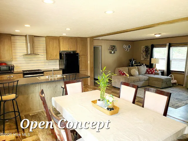 $230,000 | 174 Covenant Lane, Godwin, NC 28344