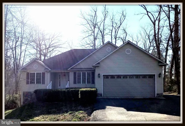 $2,600 | 711 Yorktown Boulevard, Locust Grove, VA 22508