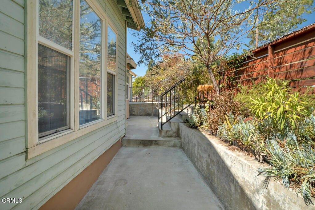 1300 Blue Hill Road Los Angeles, CA 90041 - Photo 49 of 54 1300 Blue Hill Rd-HsHProd-16