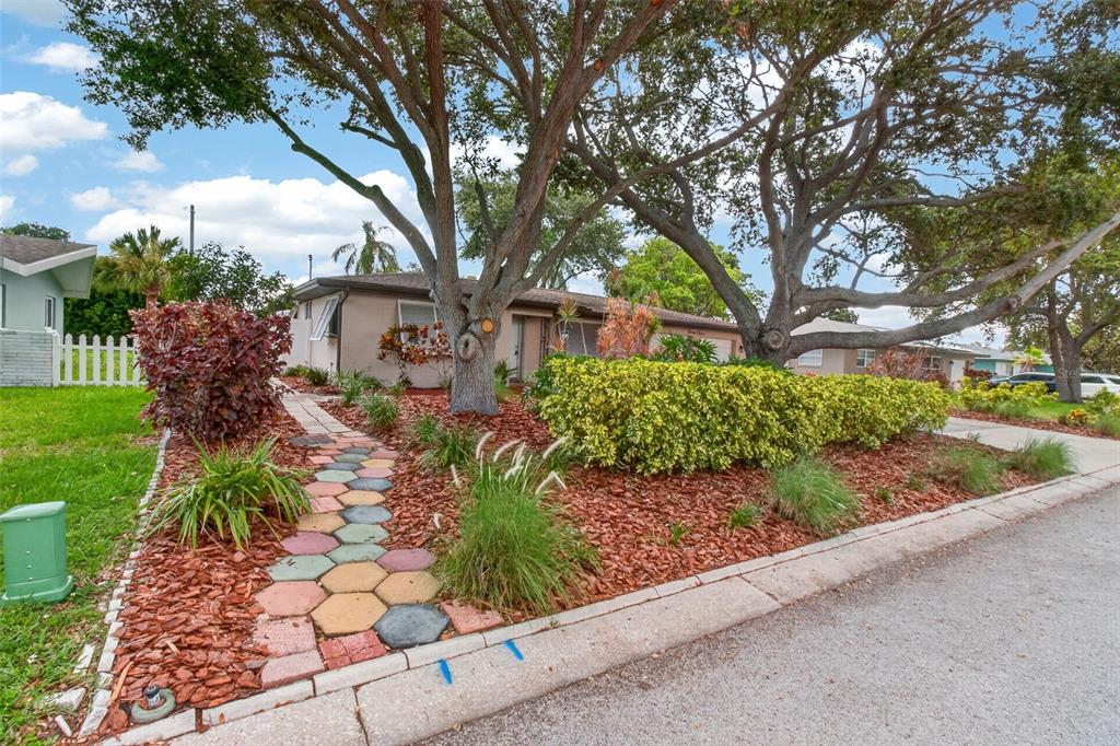 2012 Ripon Drive Clearwater, FL 33764 - Photo 3 of 24