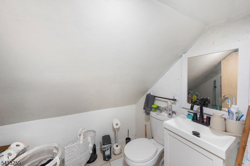 1058 Fanny Street Elizabeth, NJ 07201 - Photo 19 of 24