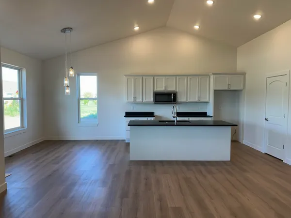 $469,900 | 920 Clover Court, Menasha, WI 54952
