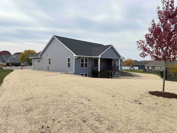 $469,900 | 920 Clover Court, Menasha, WI 54952