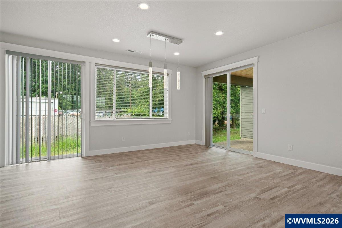 4098 Portland Road Northeast Salem, OR 97301 - Photo 18 of 44