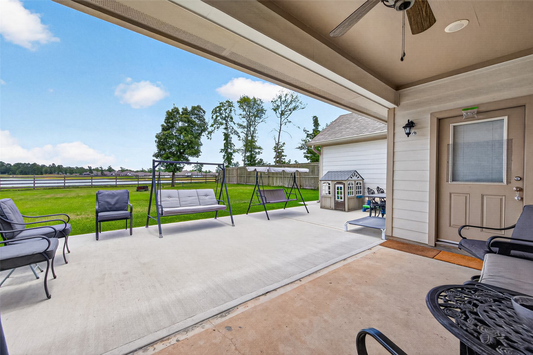 12324 North Chestnut Hills Road Conroe, TX 77303 - Photo 21 of 25