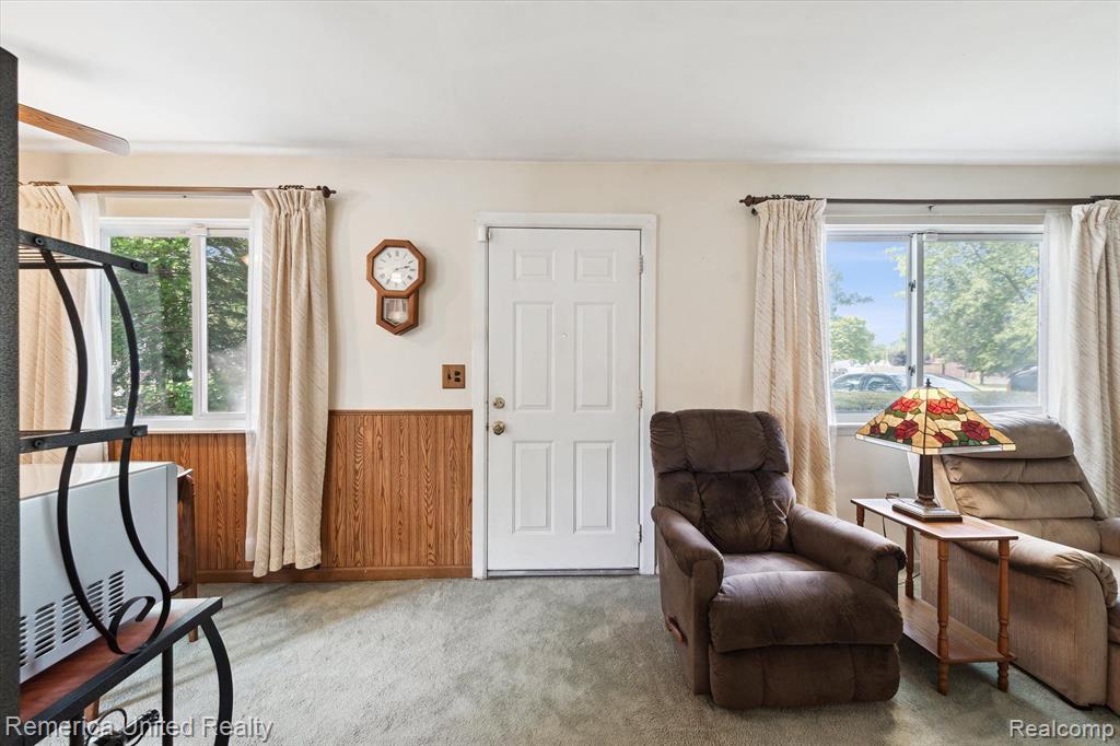 15095 Beech Daly Road Taylor, MI 48180 - Photo 8 of 39