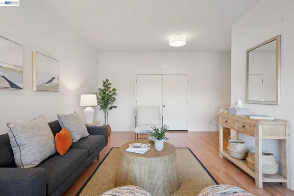 $995,000 | Marina Village, Alameda, CA 94501
