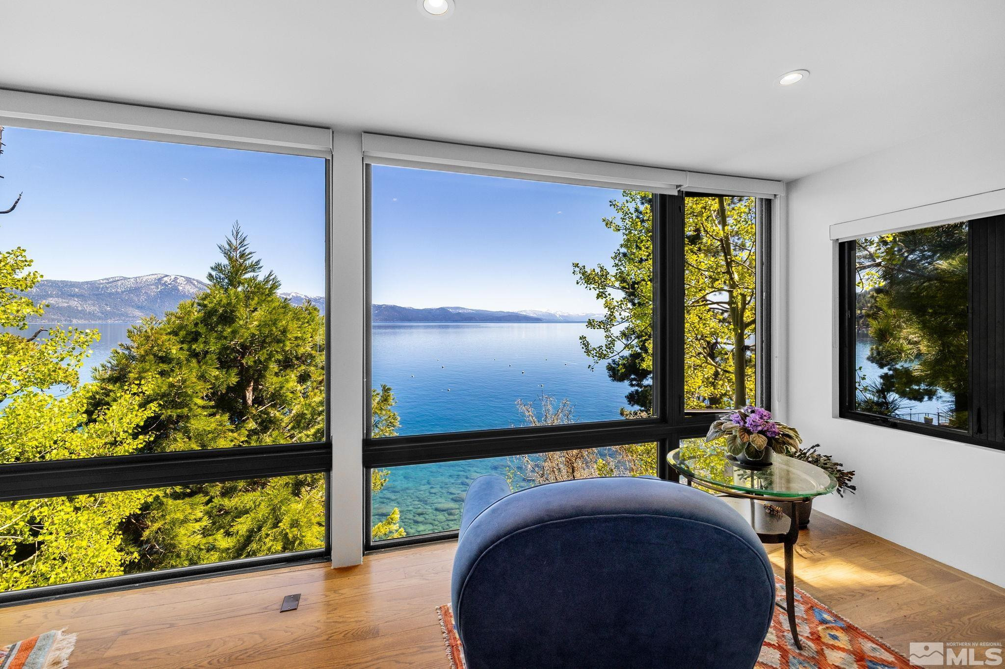 475 Lakeshore Boulevard, Unit 36 Incline Village, NV 89451 - Photo 27 of 40 a living room with furniture