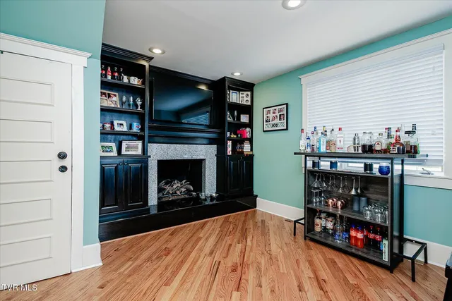 $439,000 | 809 Yadkin Street, Kingsport, TN 37660