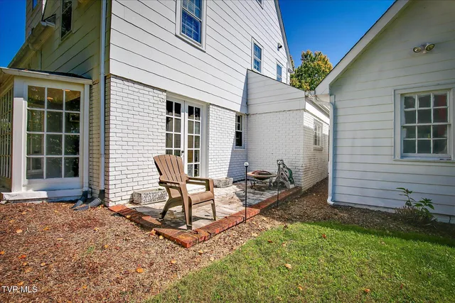 $439,000 | 809 Yadkin Street, Kingsport, TN 37660