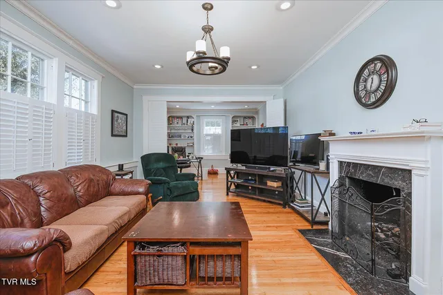 $439,000 | 809 Yadkin Street, Kingsport, TN 37660