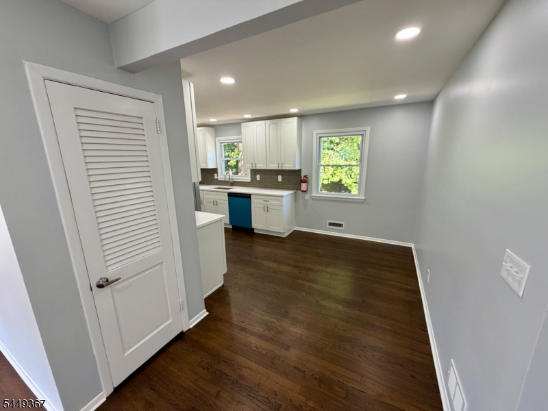 48 Valley View Road Hillside, NJ 07205 - Photo 9 of 44 Gallery Image 9