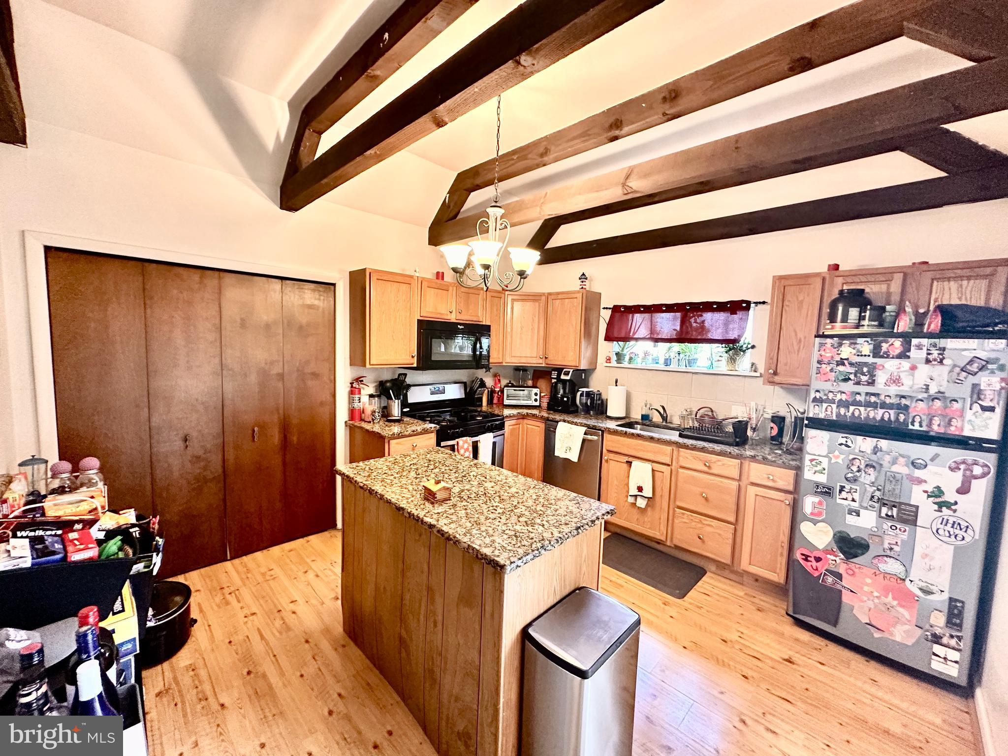 904 Scotia Road Philadelphia, PA 19128 - Photo 11 of 25