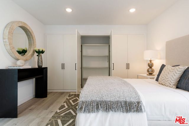 a view of a workspace with furniture