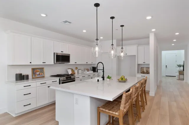 $899,000 | 216 Vectra Court, Roseville, CA 95747