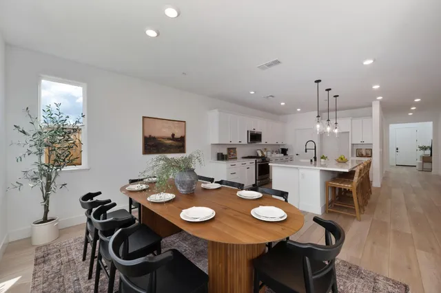 $899,000 | 216 Vectra Court, Roseville, CA 95747