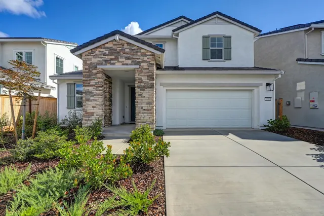 $899,000 | 216 Vectra Court, Roseville, CA 95747