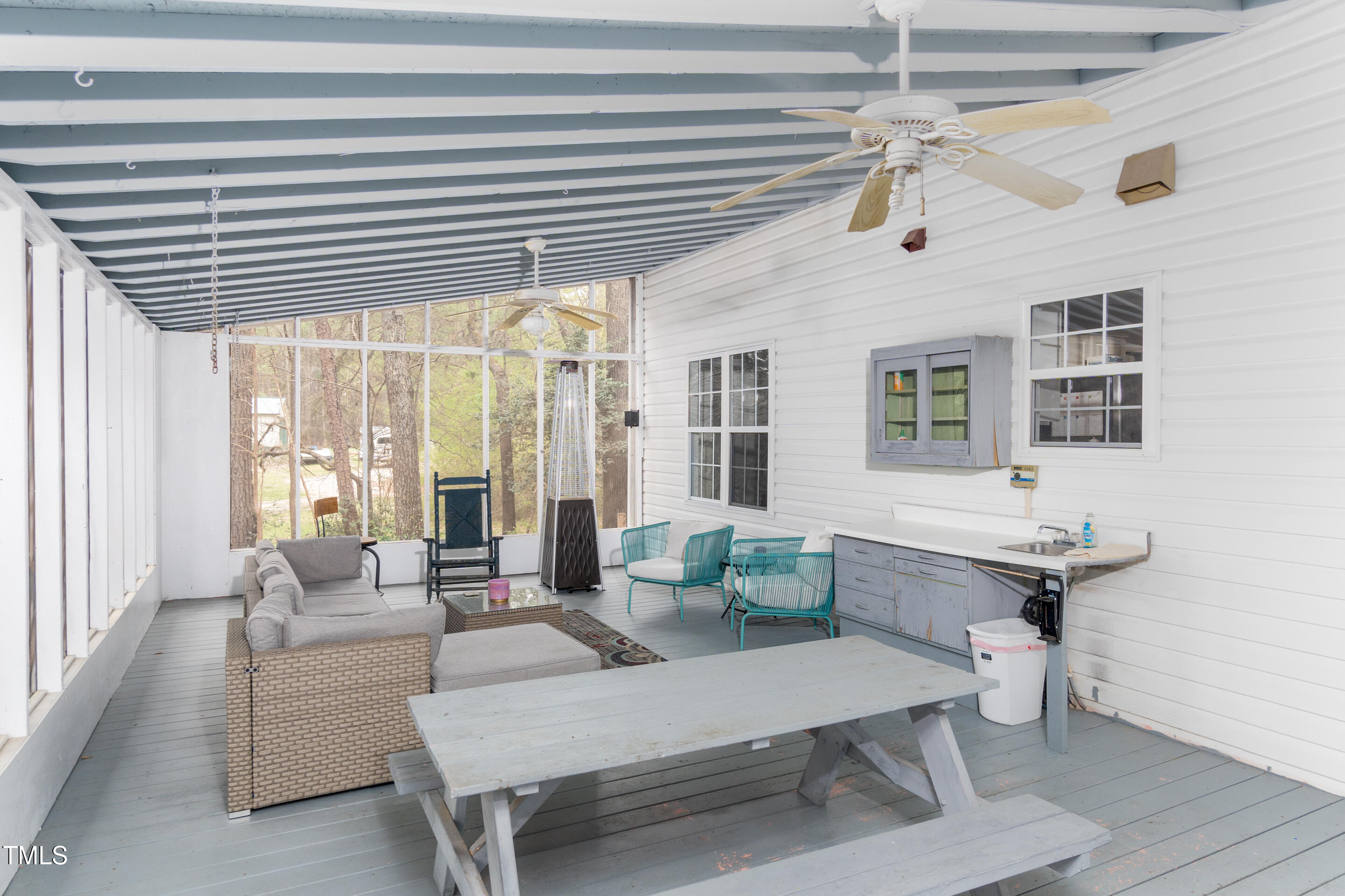 4324 Old Lewis Farm Road Raleigh, NC 27604 - Photo 11 of 33 32 x 16 screened porch