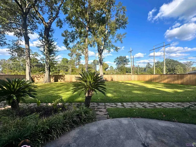 $1,900 | 10225 Barbara Street, Baton Rouge, LA 70815