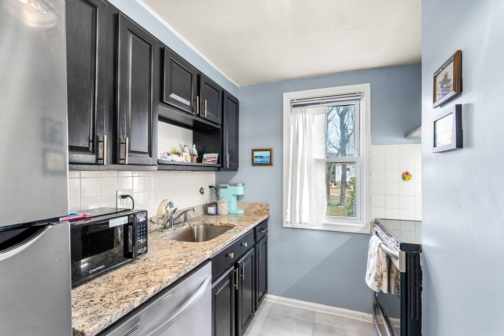 32 Newman Road, Unit 1 Malden, MA 02148 - Photo 3 of 18