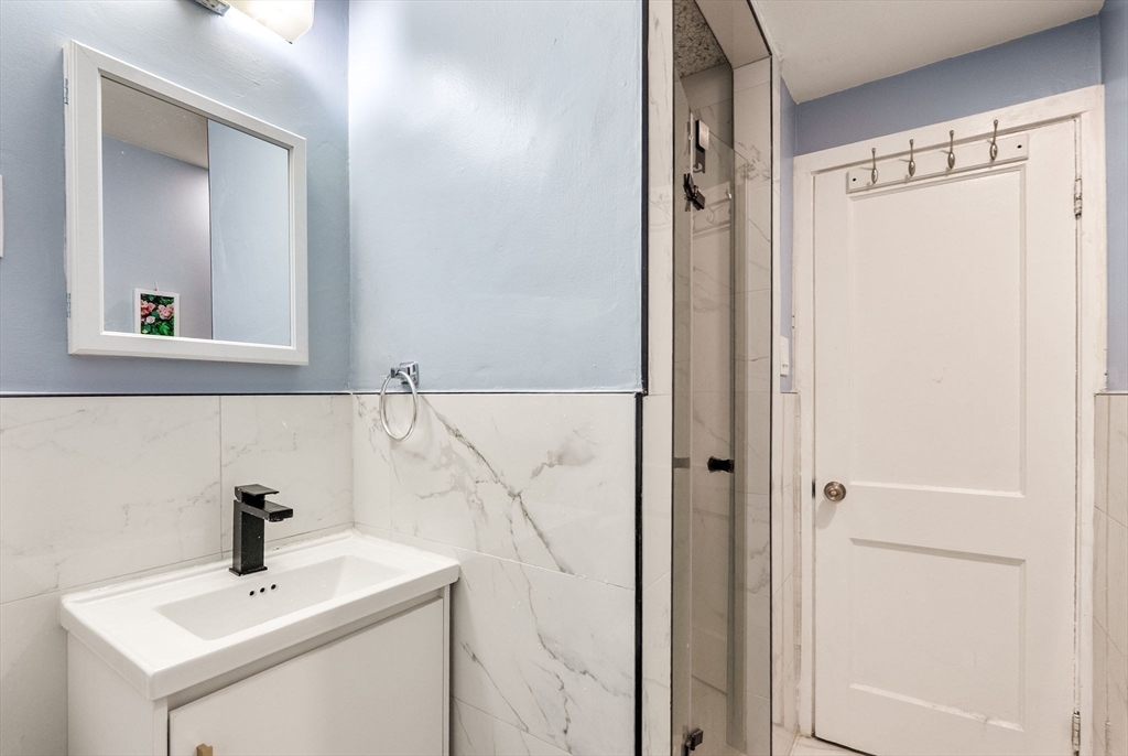 32 Newman Road, Unit 1 Malden, MA 02148 - Photo 9 of 18