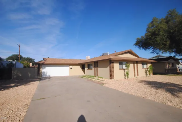 $1,845 | 5746 North 41st Drive, Phoenix, AZ 85019