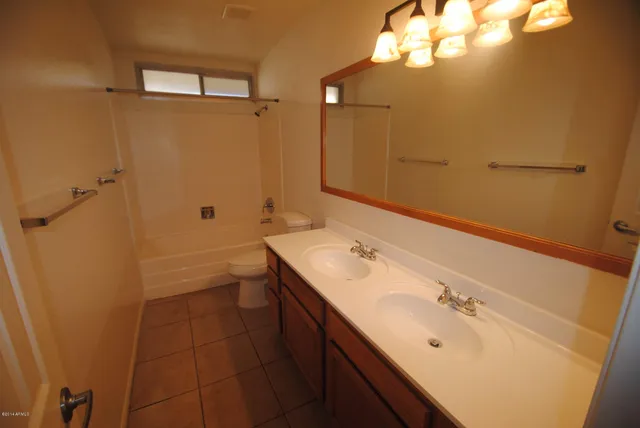 $1,845 | 5746 North 41st Drive, Phoenix, AZ 85019