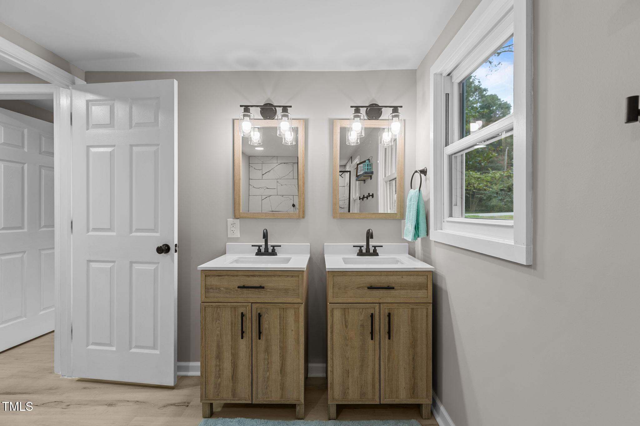 1225 Horseshoe Road Durham, NC 27703 - Photo 22 of 45 8-web-or-mls-2N6A4591