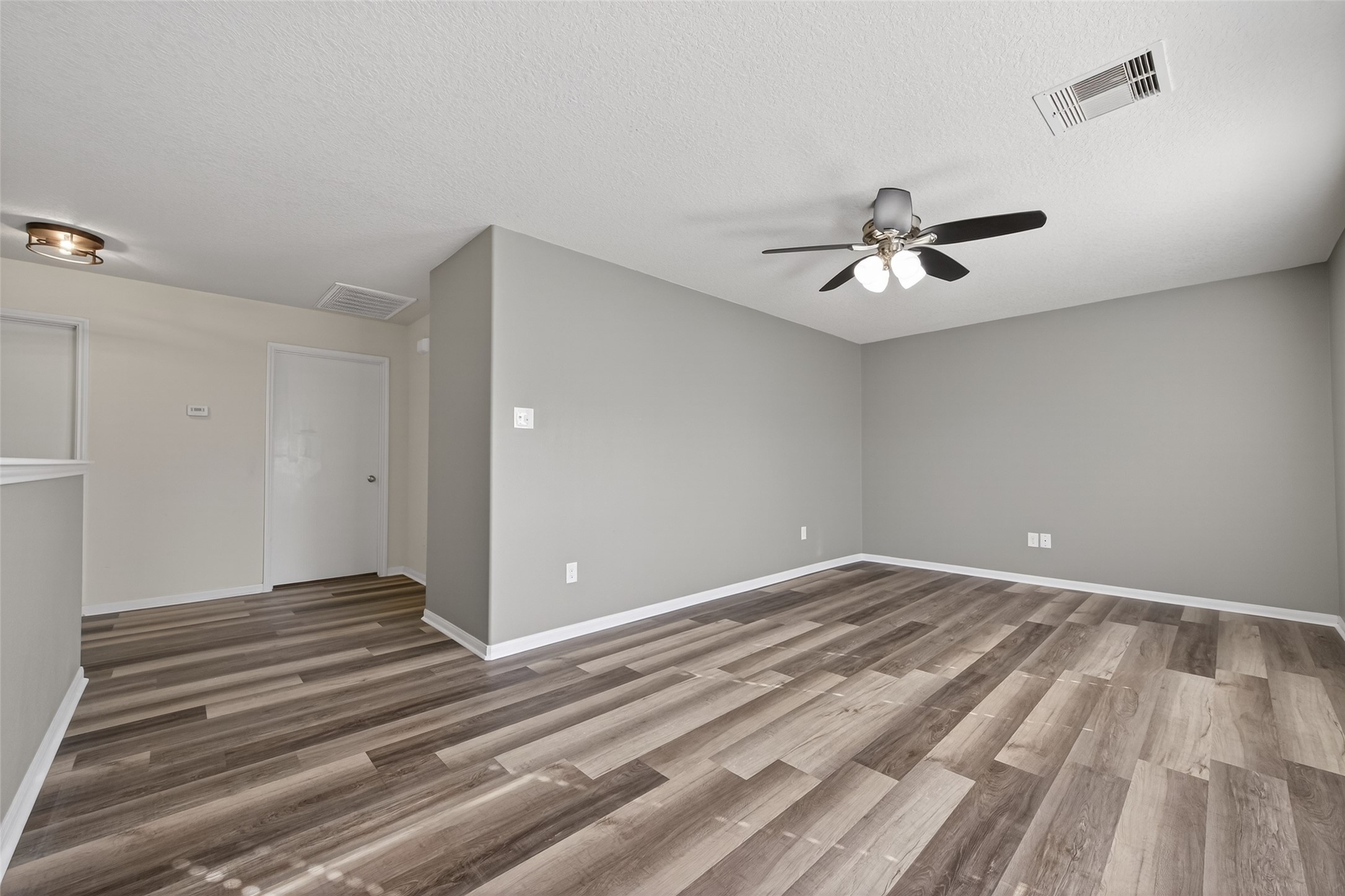 9940 Swallow Drive Conroe, TX 77385 - Photo 17 of 30 Flex Room / Game room upstairs