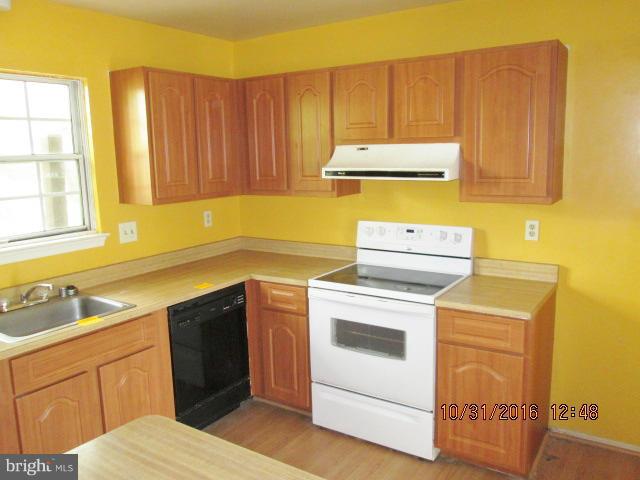 2342 Mitchellville Road Bowie, MD 20716 - Photo 8 of 20 Kitchen