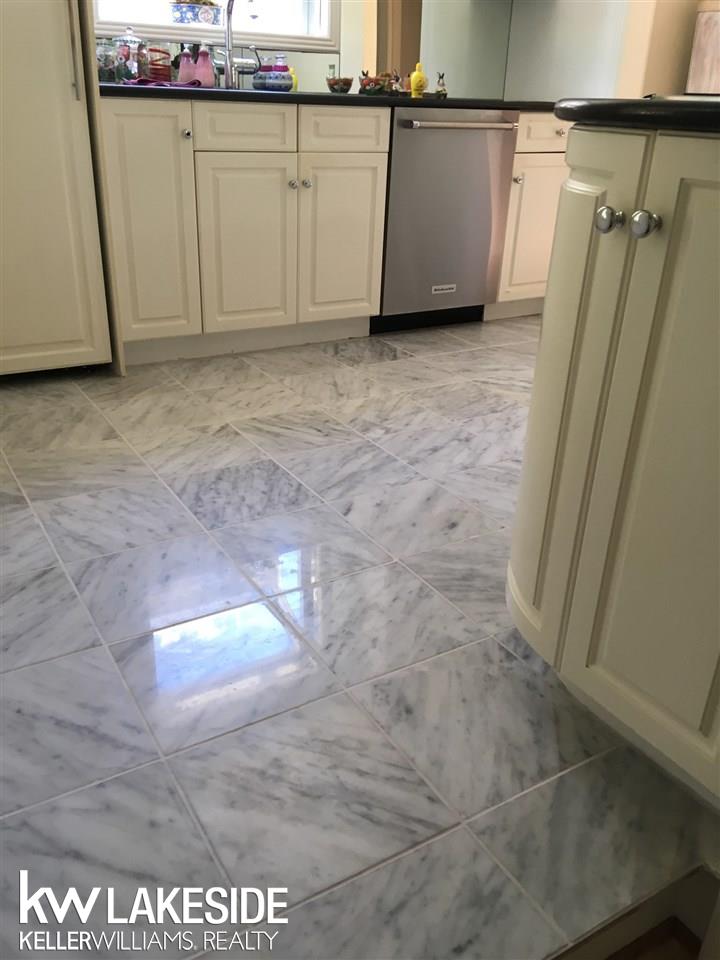 170 Moross Road Grosse Pointe Farms, MI 48236 - Photo 4 of 30