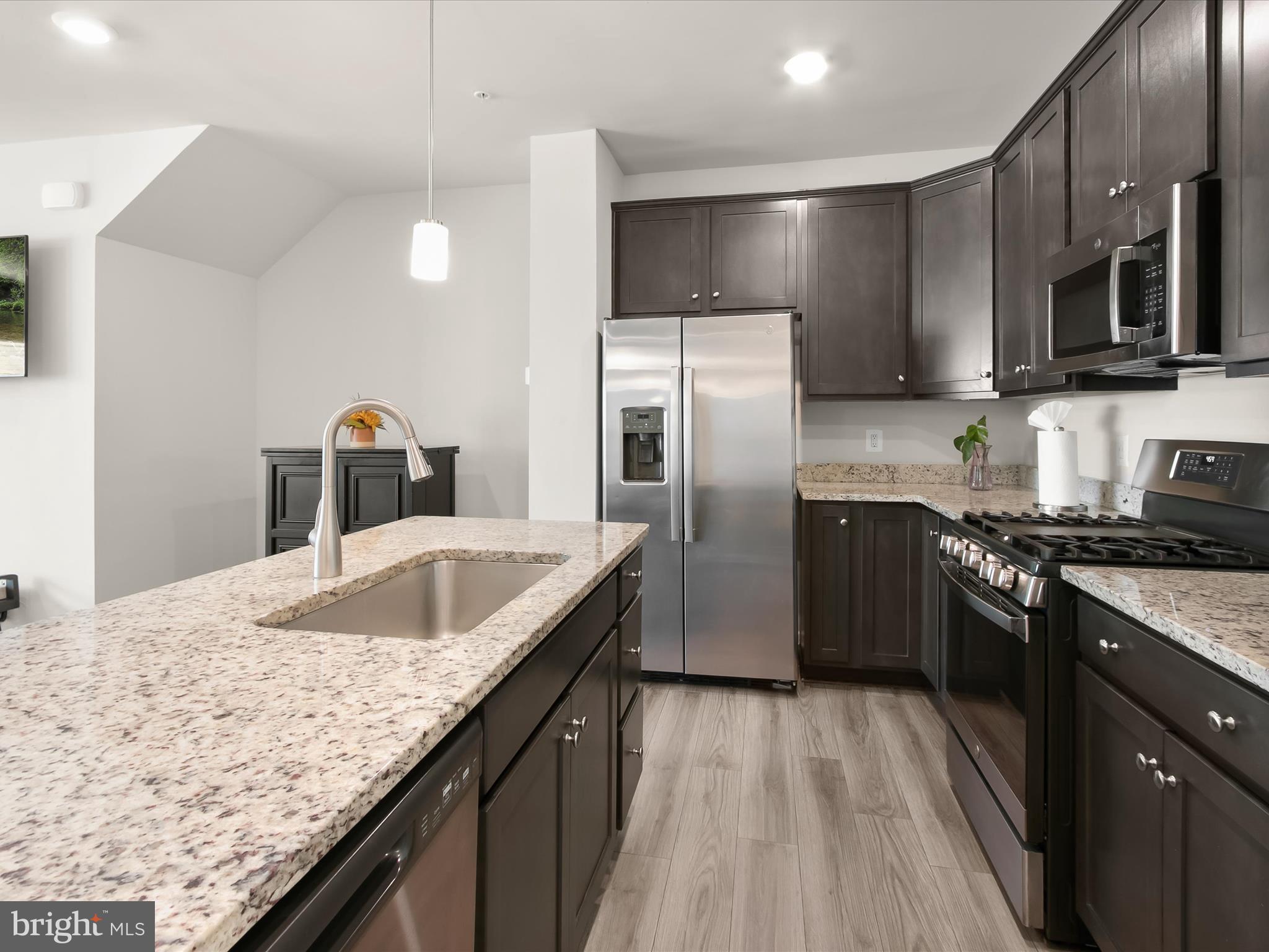 5656 Lanteen Street Lanham, MD 20706 - Photo 11 of 29 Kitchen