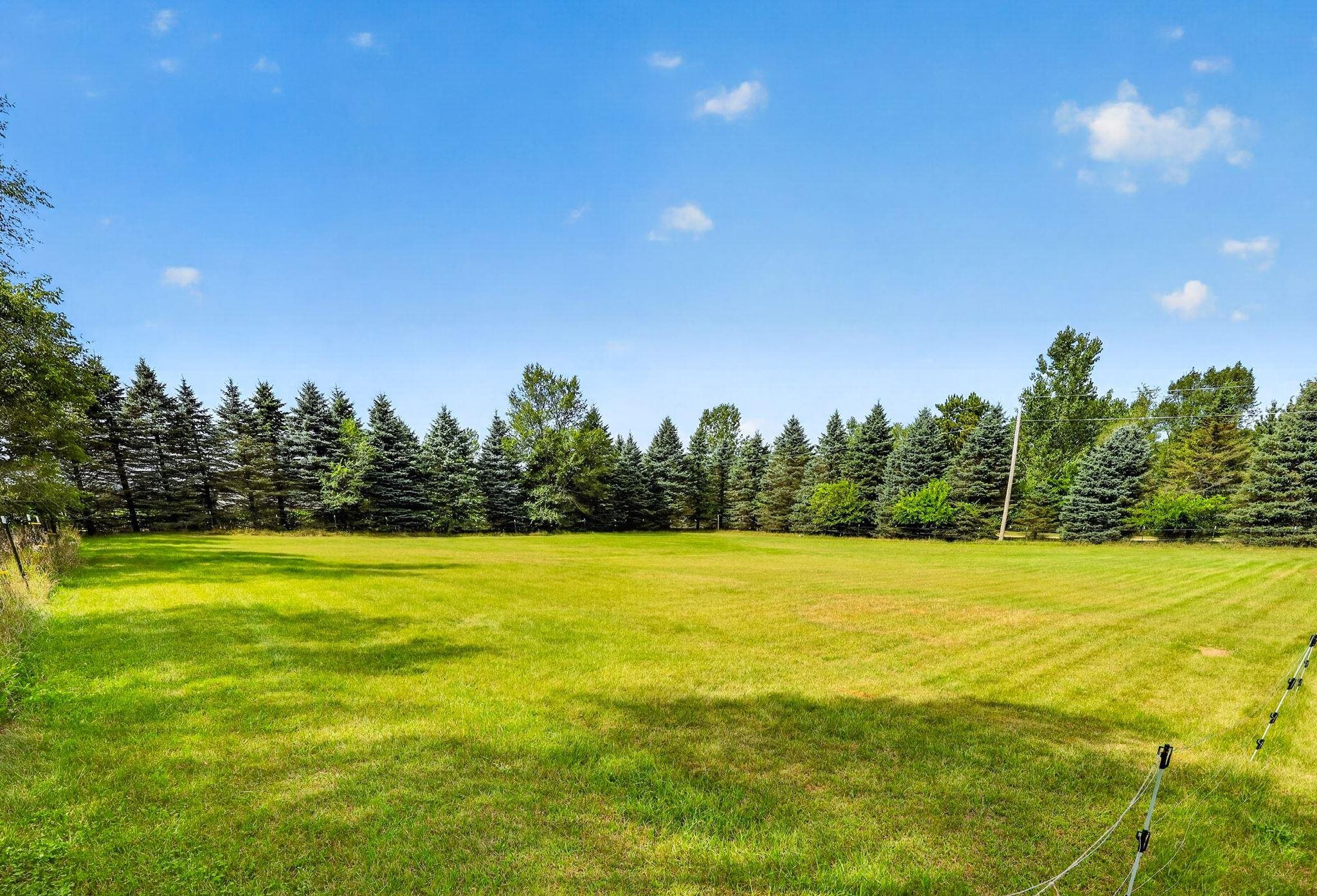 W6219 West Bush Road Pardeeville, WI 53954 - Photo 37 of 42 Gallery Image 37
