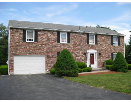 106 Harrington Road Waltham, MA 02452 - Photo 1 of 8 Gallery Image 1