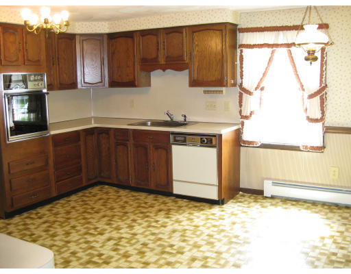 106 Harrington Road Waltham, MA 02452 - Photo 5 of 8 Gallery Image 5