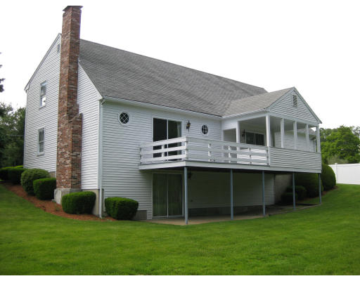 106 Harrington Road Waltham, MA 02452 - Photo 7 of 8 Gallery Image 7