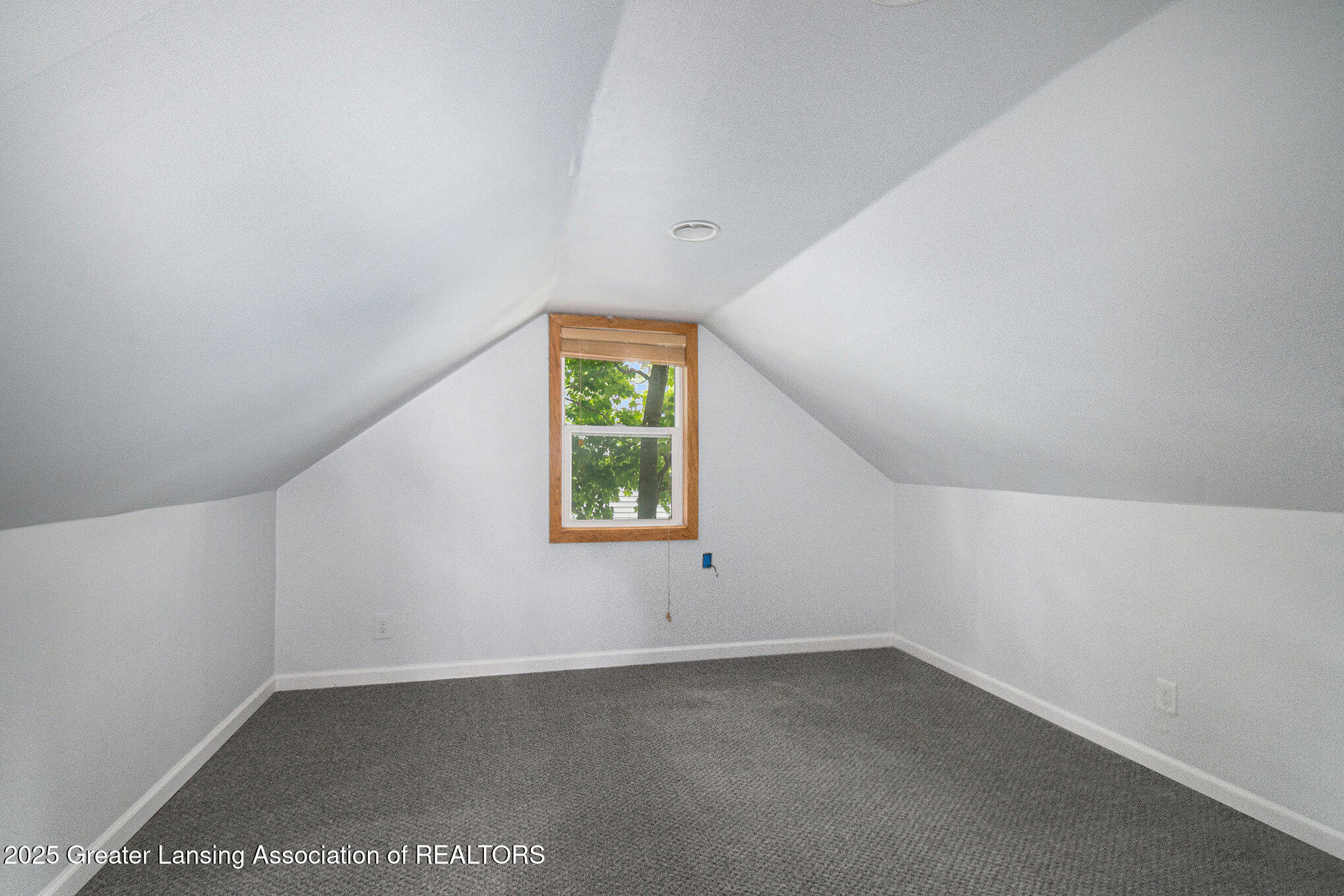 533 West Holmes Road Lansing, MI 48910 - Photo 12 of 15 Bedroom 3