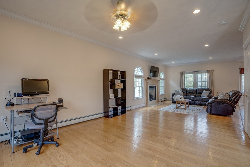 185 Judge Road Lynn, MA 01904 - Photo 5 of 39 Gallery Image 5