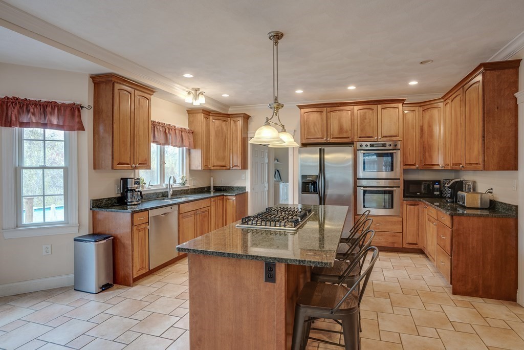 185 Judge Road Lynn, MA 01904 - Photo 9 of 39 Gallery Image 9