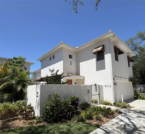 $4,900 | 1903 West Bristol Avenue, Unit 2, Tampa, FL 33606