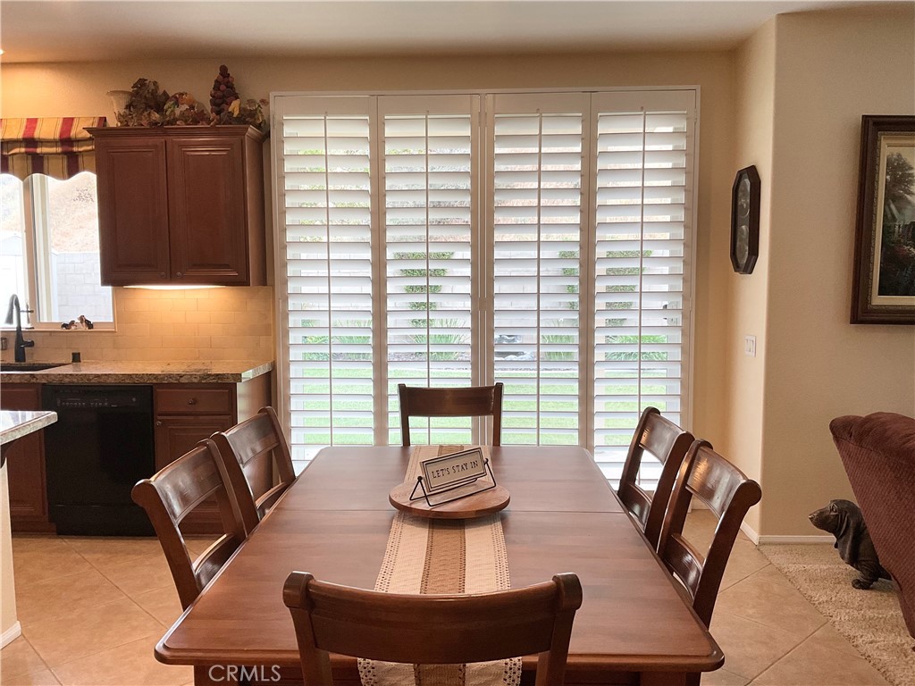7123 Hidden Court Highland, CA 92346 - Photo 19 of 73