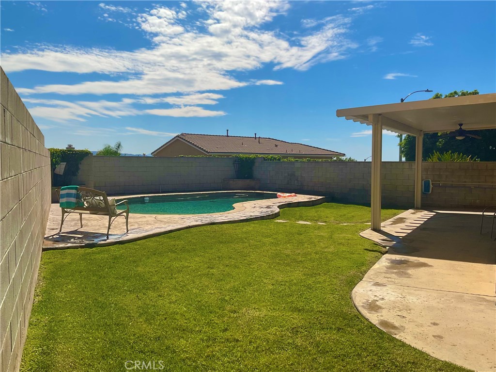 7123 Hidden Court Highland, CA 92346 - Photo 27 of 73