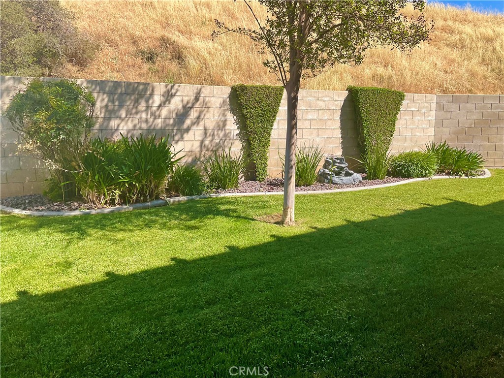 7123 Hidden Court Highland, CA 92346 - Photo 36 of 73