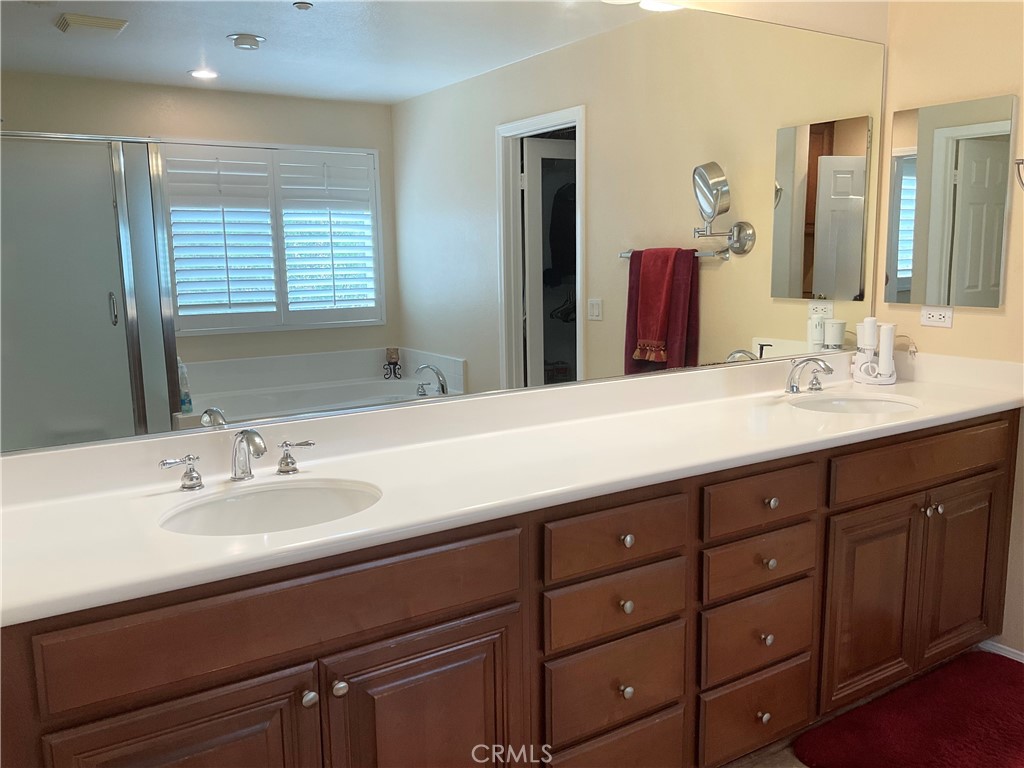 7123 Hidden Court Highland, CA 92346 - Photo 50 of 73 Owners bathroom.