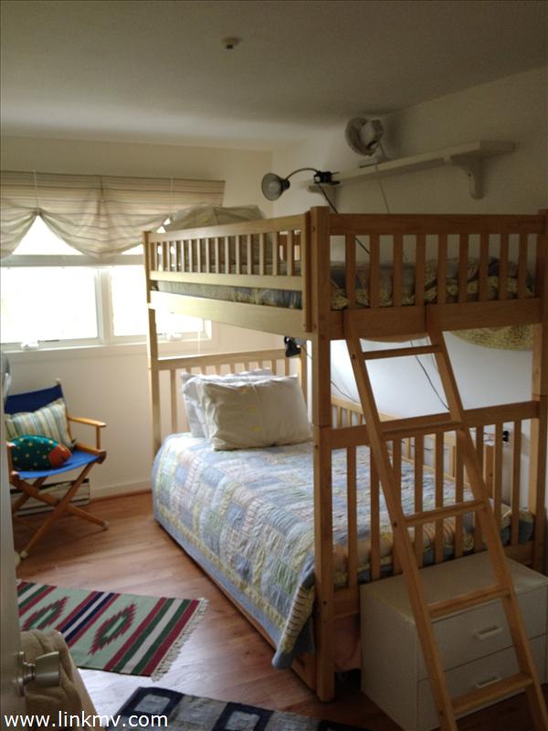 495 Katama Road, Unit F8 Edgartown, MA 02539 - Photo 6 of 12 http://d1qzqeyxiitrap.cloudfront.net/photos/23704/600/3158fb9d.jpg