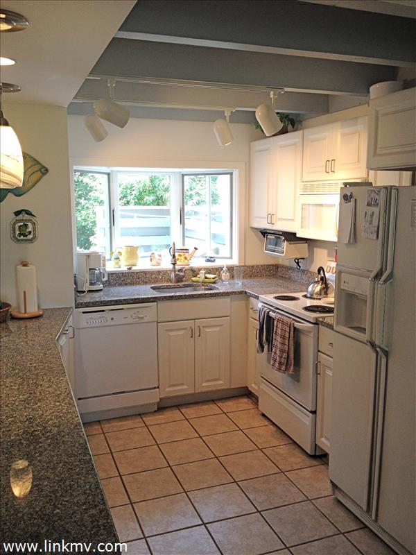 495 Katama Road, Unit F8 Edgartown, MA 02539 - Photo 8 of 12 http://d1qzqeyxiitrap.cloudfront.net/photos/23704/600/47364fcf.jpg