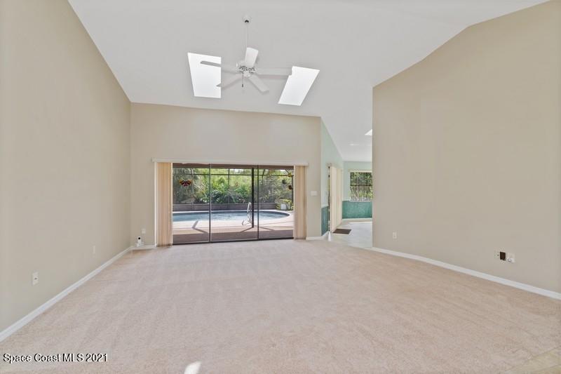 3365 Holly Springs Road Melbourne, FL 32934 - Photo 3 of 16 Lining Room