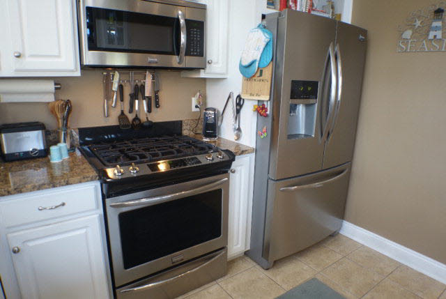26050 Marina Road, Unit 8 Orange Beach, AL 36561 - Photo 12 of 38 Kitchen 3